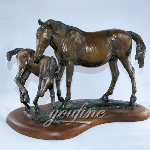Indoor-Bronze-Horse-with-Colt-Statue-for-Decoration