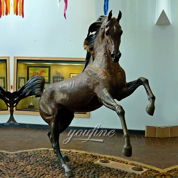 Jumping large bronze sculptures for home decor