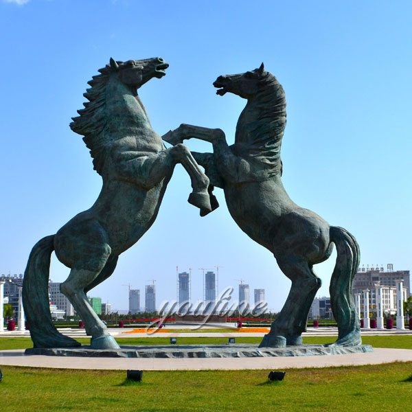 Outdoor bronze roaring horse fighting for sale