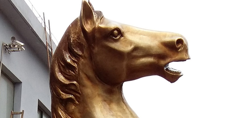 bronze horse